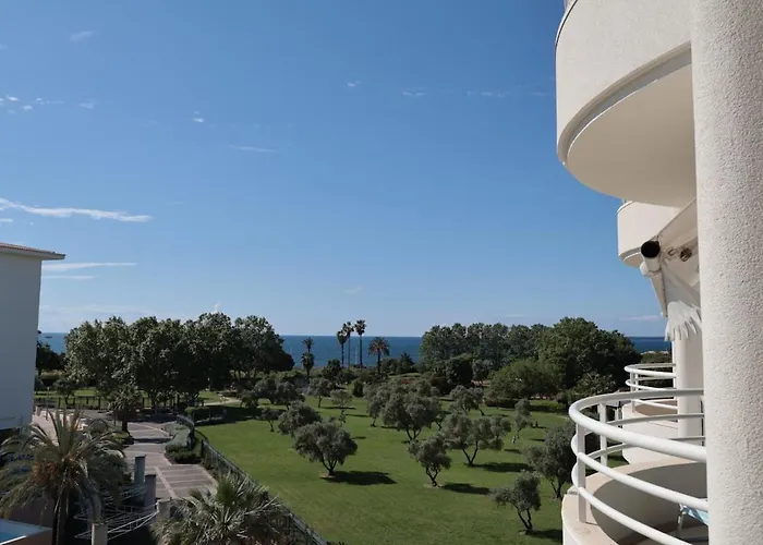 Les Pins - 4 Per - Parc Exflora - Pool Apartment *